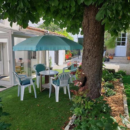 Tusson Chambres D'Hotes Charente المظهر الخارجي الصورة