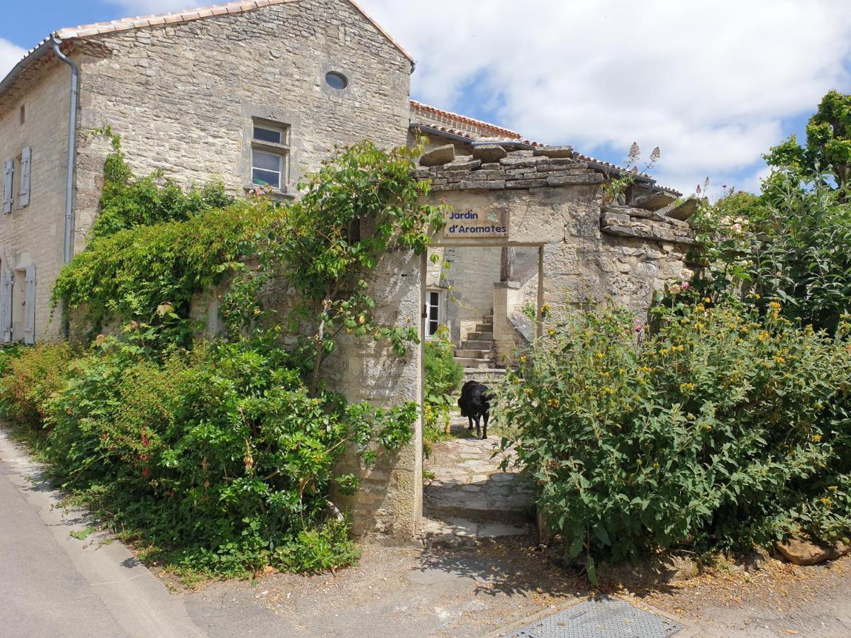 Tusson Chambres D'Hotes Charente المظهر الخارجي الصورة