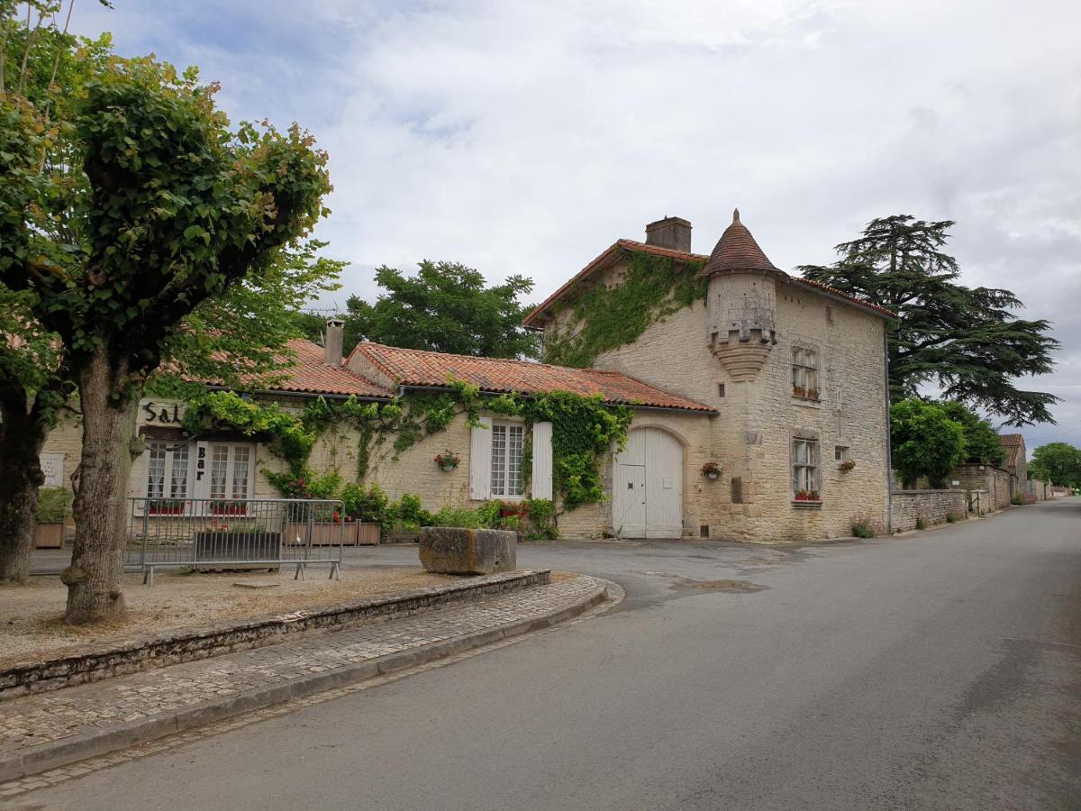 Tusson Chambres D'Hotes Charente المظهر الخارجي الصورة